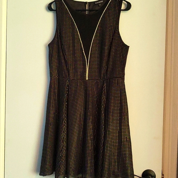 Dress - Picture 1 of 5